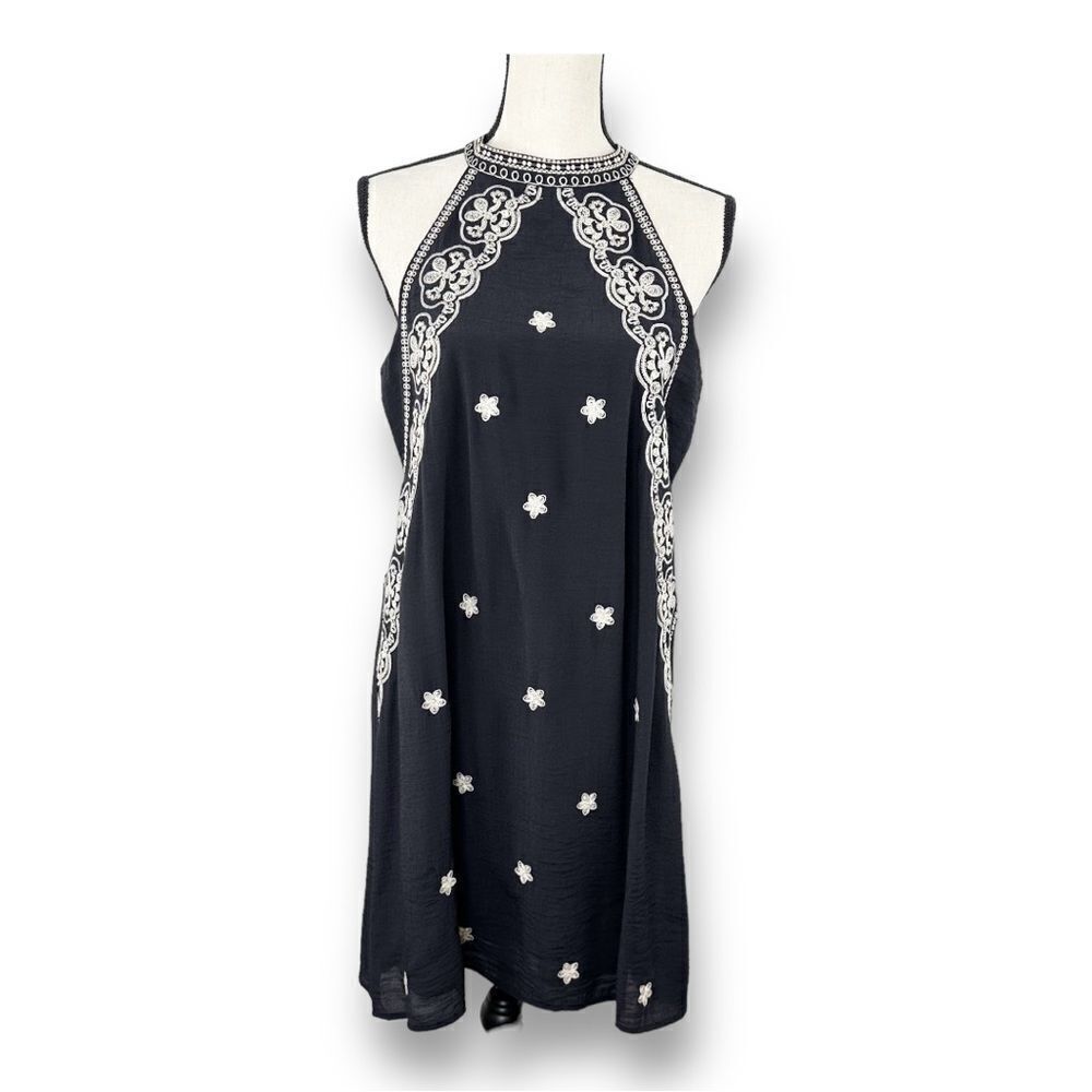THML Vintage Vibe Black Halter Style Sleeveless Dress w/Embroidery Details Sz M